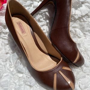Samanta Saddle Brown Leather Heels w/Toe Detail